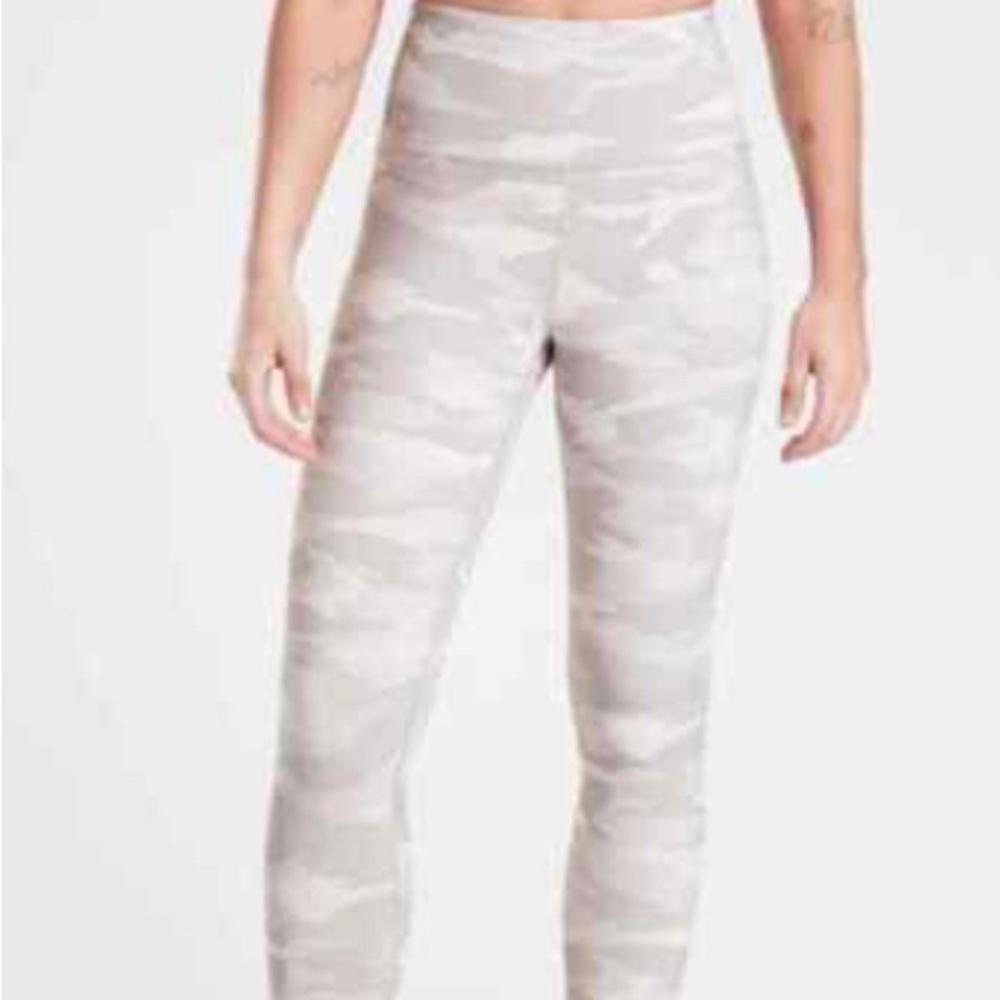Athleta Elation 7/8 High Rise Leggings